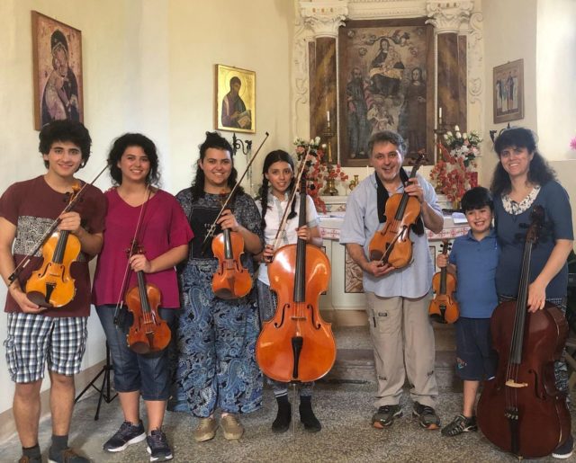 Elio, Letizia, Virginia, Diletta, Augusto (papà), Moreno, Veronica (mamma) Rigotti