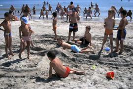 bambini_sulla_spiaggia.
